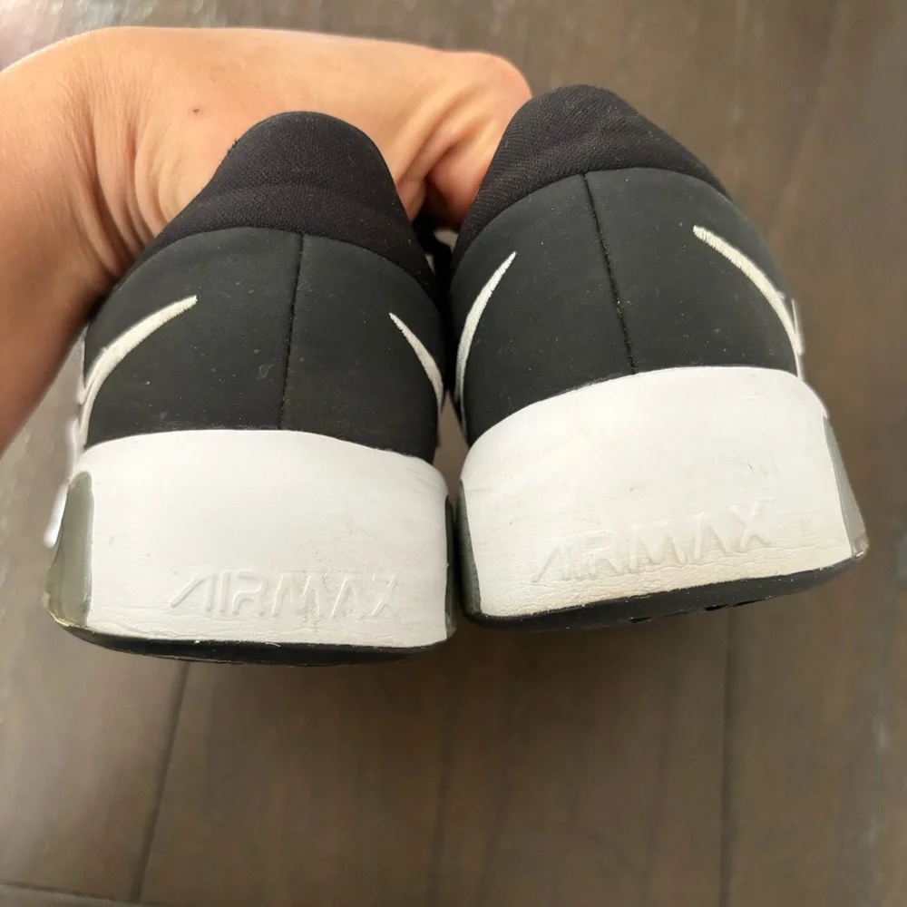 Nike Black White Airmax Bella TR 4 Kids Shoes Sneakers Athletic Neutral‎